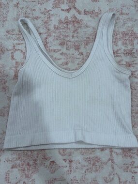 Women’s Urban Outfitters White Ribbed Scoop Neck Tank Crop Top